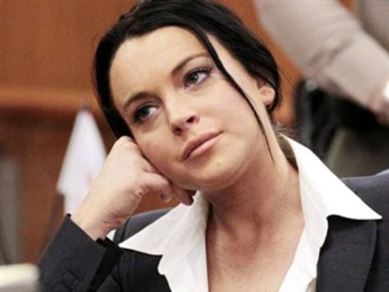 Ordena juez de Los Angeles arresto de Lindsay Lohan