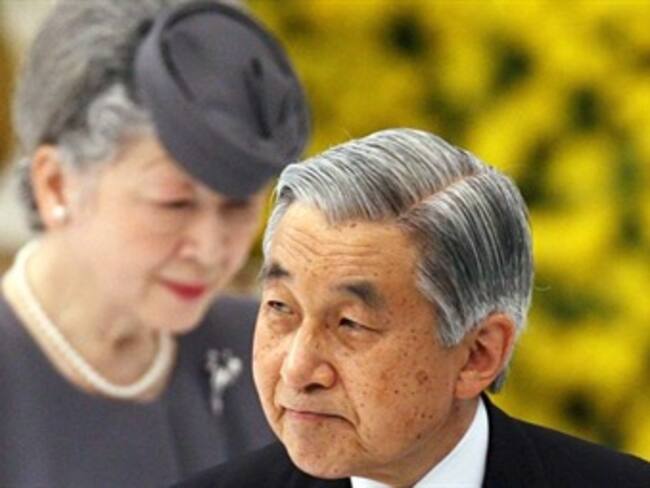 Piden emperadores japoneses paciencia a damnificados