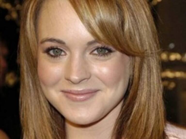 Anula juez orden de arresto contra Lohan
