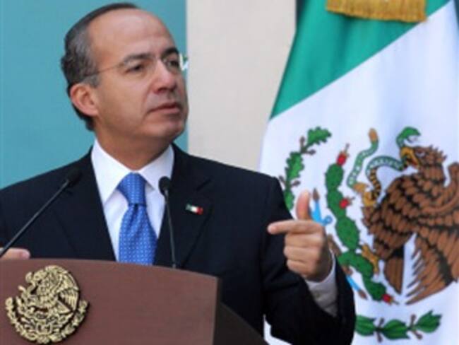 Urge asignar costos y beneficios por responsabilidad política: Calderón