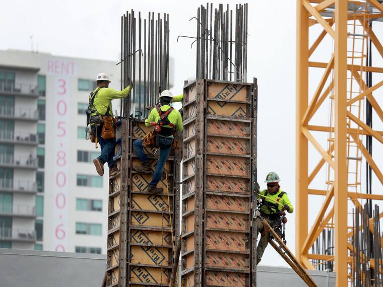 Reportaje Mexicanos en EU y el departamento de defensa