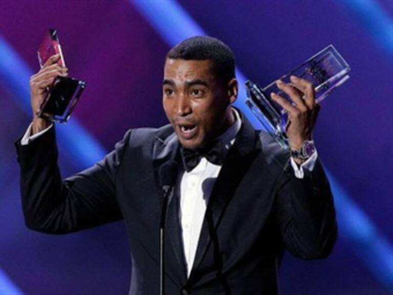 Acaparan Don Omar y Jenni Rivera Premios Billboard