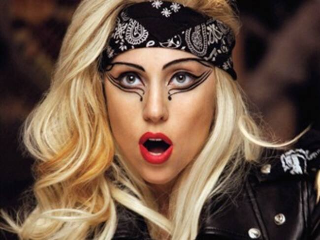 Pospone Lady Gaga conciertos por lesión