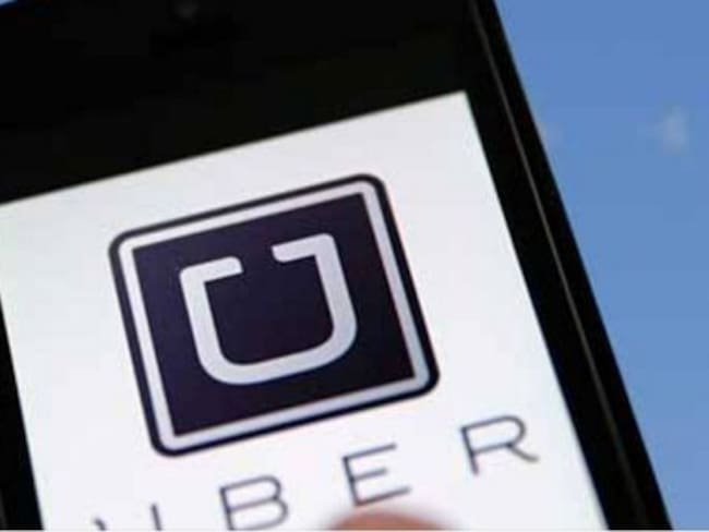 SEMOV certifica a compañías de taxis ejecutivos, excepto a Uber