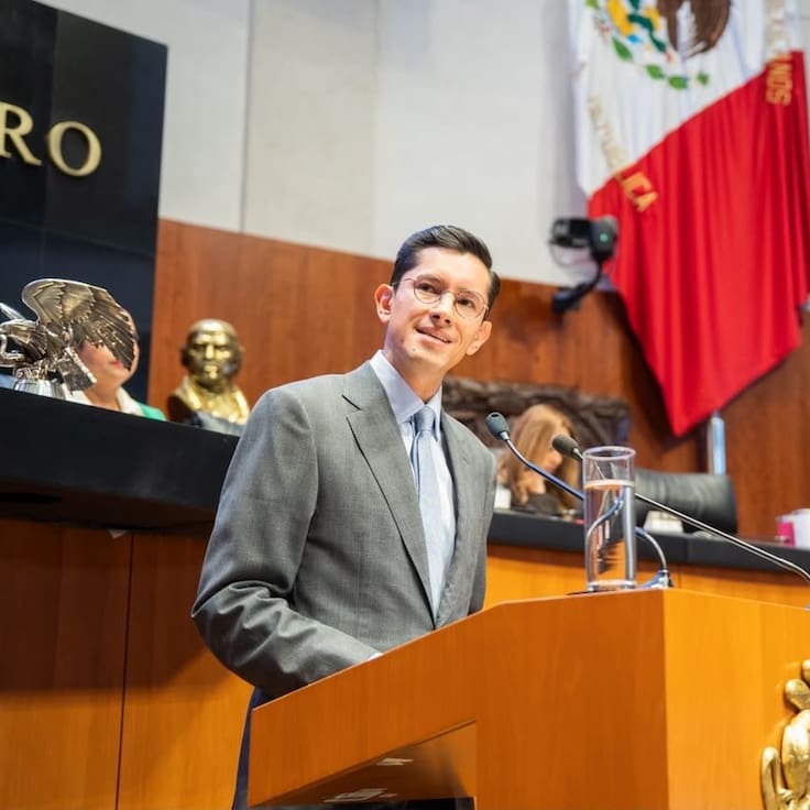 Roberto Velasco defiende la soberanía en el Senado y niega impacto de extradiciones en el T-MEC