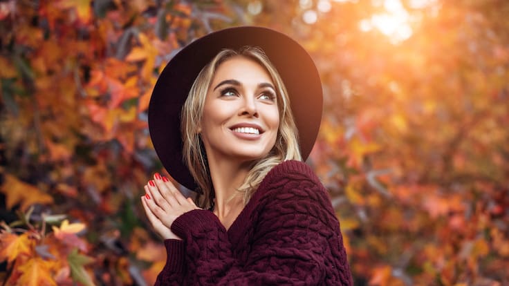 Negro, burgundy y naranja: los colores que pueden dominar la estética spooky este otoño
