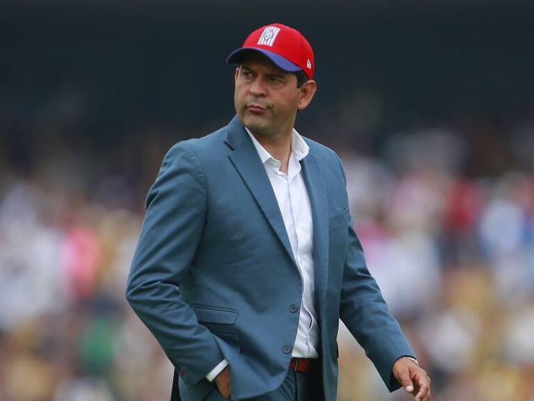 Cardozo fue despedido de Chivas.