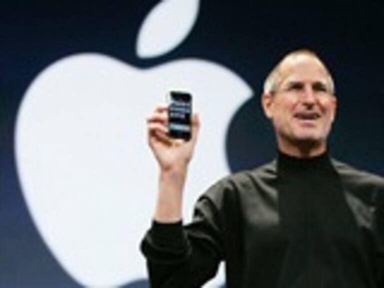 Admite presidente de Apple, Steve Jobs, sufrir desequilibrio hormonal