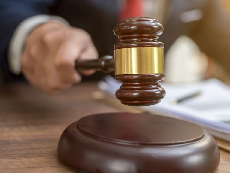 FGR atrae investigación de ejecución de juez federal y su esposa en Colima
