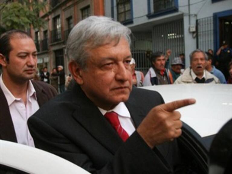 Soy graduado en la universidad de la vida con título de dirigente: AMLO