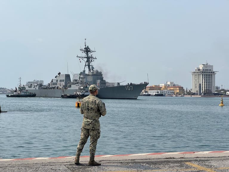 Buque USS Gravely de Estados Unidos, no representa peligro alguno para la soberanía de México: Semar.