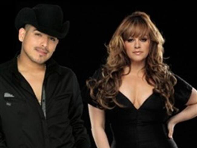 Comparte Espinoza Paz que muerte de Jenni Rivera marcó su vida