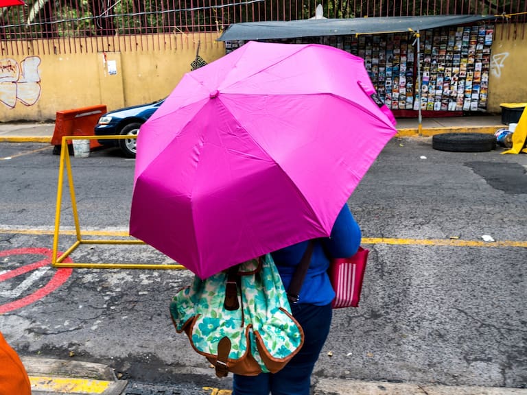 Jueves de paraguas en CDMX y Edomex: este es el pronóstico para el 27 de agosto. Getty Images