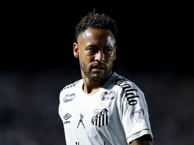 Neymar es suspendido por violar la ‘Ley Vinícius Jr.’: ¿Qué hizo y cuándo vuelve a jugar con Santos?