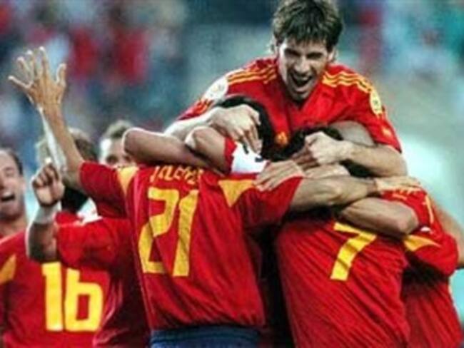 Gana España a Paraguay 1-0