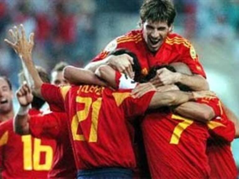 Gana España a Paraguay 1-0