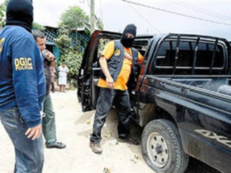 Balacera deja 2 soldados muertos