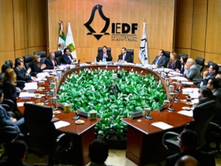 Publica IEDF bases para candidatos independientes a Jefe Delegacional o Diputado local