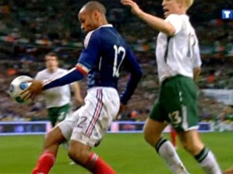 Descarta FIFA sancionar a Henry por la mano ante Irlanda