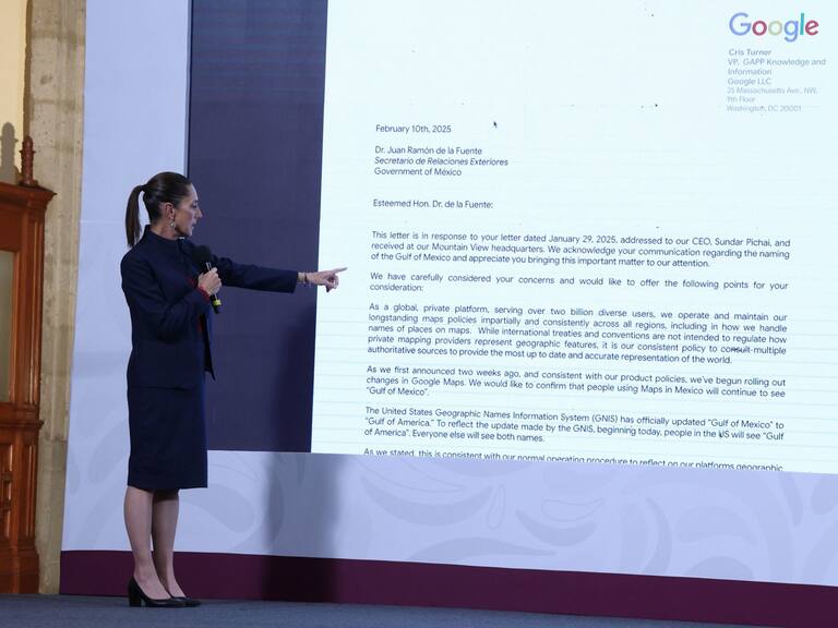 La Presidenta de México, muestra la carta que Google le mando tras pronunciarse sobre el cambio en sus mapas de Golfo de México por Golfo de América.
