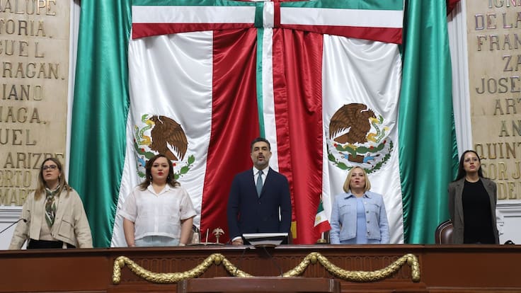 Congreso de la CDMX rinde homenaje a familiares de Mario Delgado tras “crimen atroz” en Colima