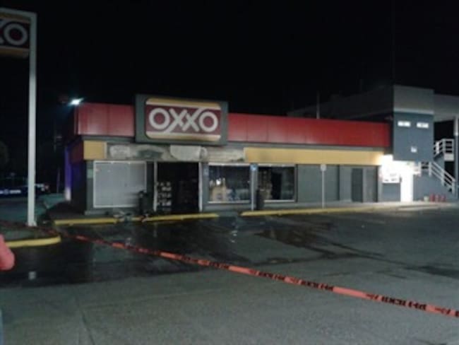 Crisis en Hidalgo: tiendas Oxxo sufren ataques e incendios