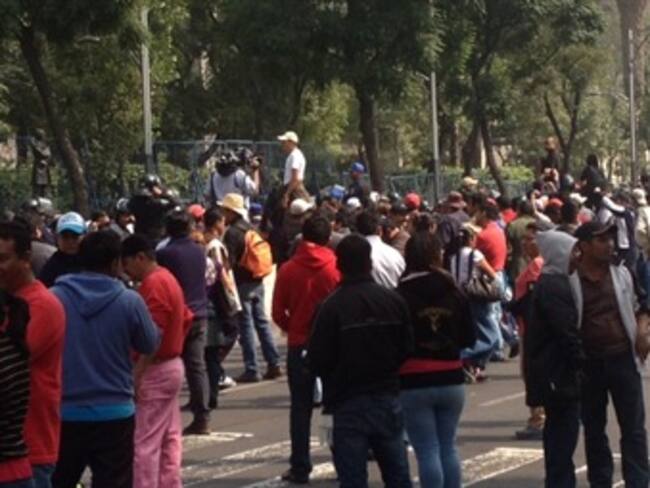 De nueva cuenta se manifiestan integrantes de la CNTE en el D.F.