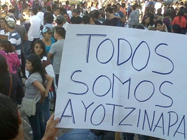 Aseguran estudiantes de Ayotzinapa que continuarán movilizaciones