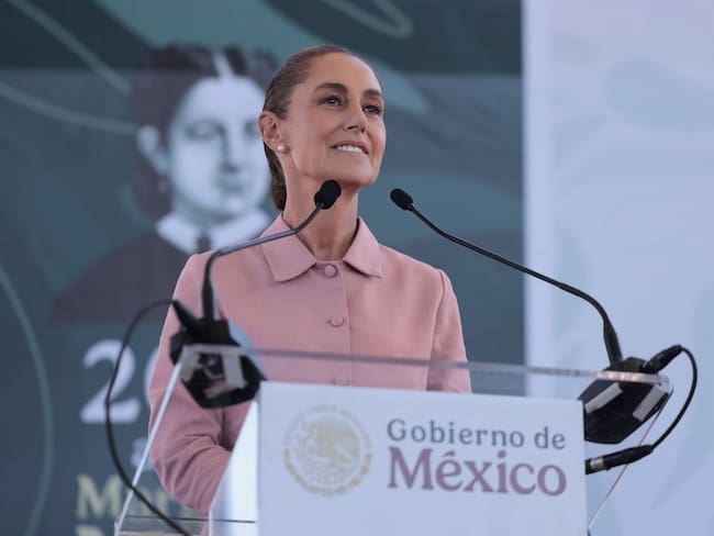 Sheinbaum entrega viviendas en Nuevo León y destaca recuperación del estado de bienestar