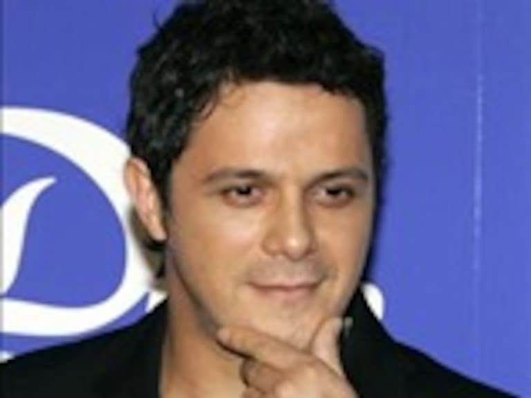 Dice Alejandro Sanz que a sus 40 años se preocupa más por vestir bien