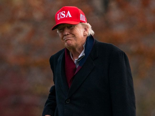 Trump advierte que podrían destituirlo si republicanos pierden elecciones en 2026