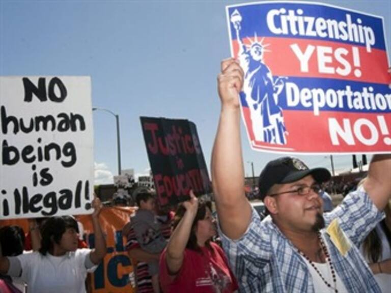 Reactivan en Arizona propuestas de ley antiinmigrantes
