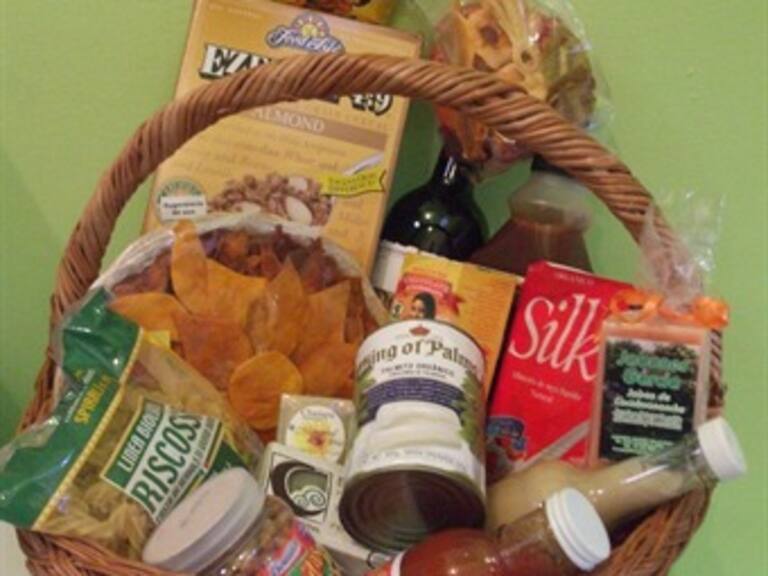 Descubren panistas camión con despensas en Sonora