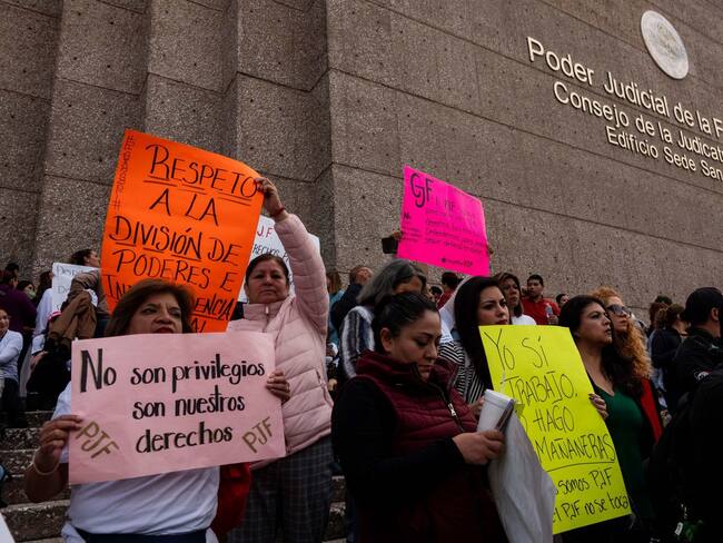 Amparo para frenar extinción de fideicomisos es un mecanismo para proteger derechos laborales