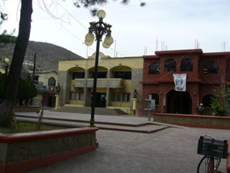 Reportan desaparición de alcalde de Santiago, NL