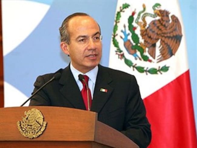 México requiere fortalecer principios, más que caudillismos: Calderón