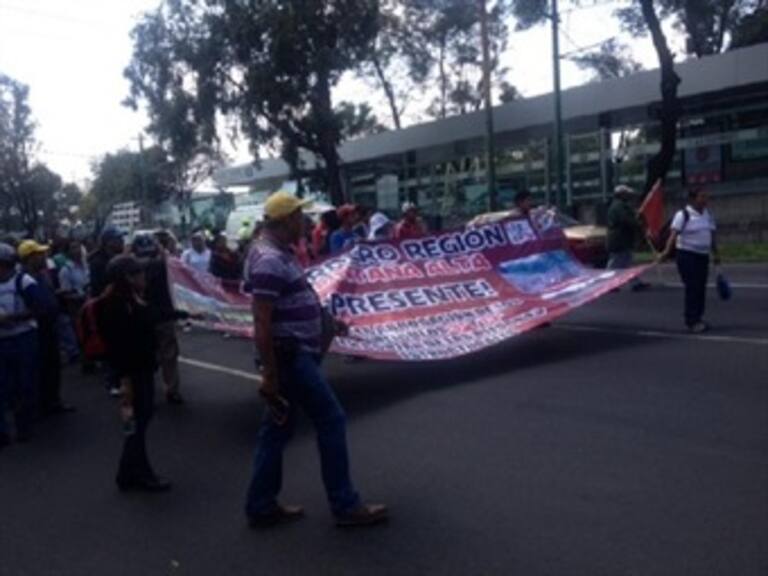 Fotogalería: Avanza CNTE rumbo al Centro