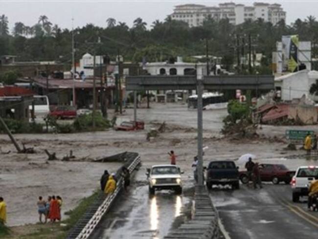 Deja ‘Jova’ 6 muertos y 27 mil damnificados en Colima y Jalisco: PC