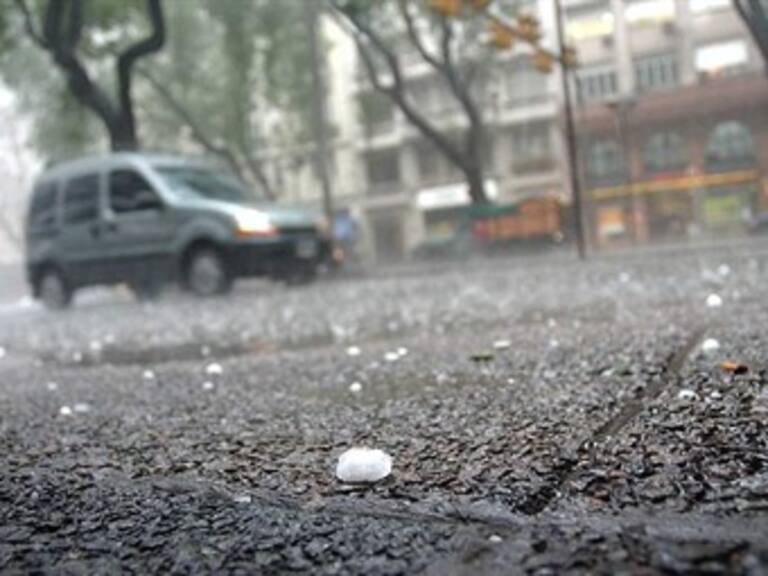 Reportan granizada tras altas temperaturas en NL