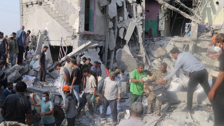 Minab: Estados Unidos admite que su ejército pudo bombardear la escuela donde murieron 85 niñas en Irán y abre investigación, afirma Reuters