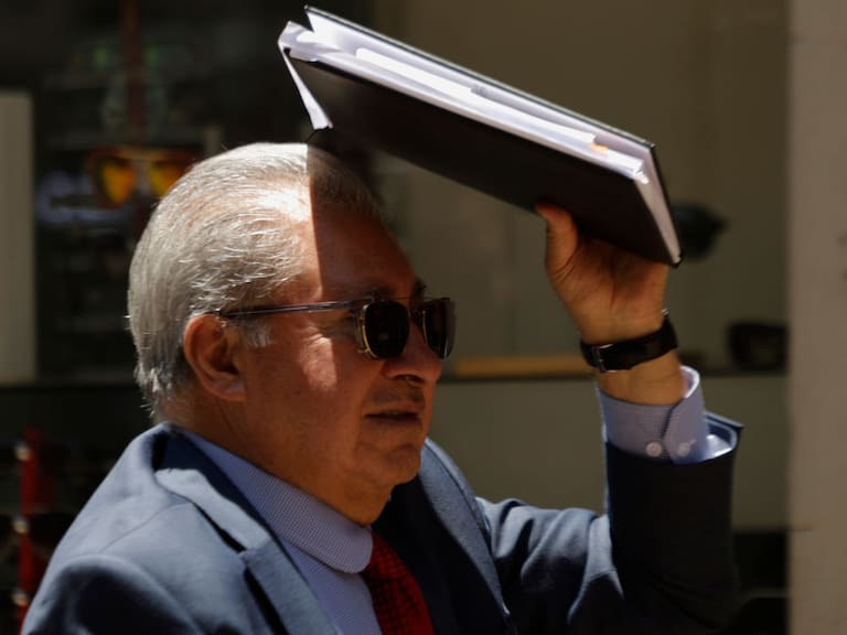 La Secretaría de Salud ha confirmado al menos seis muertes y más de 400 casos relacionados con la ola de calor que azota el país.