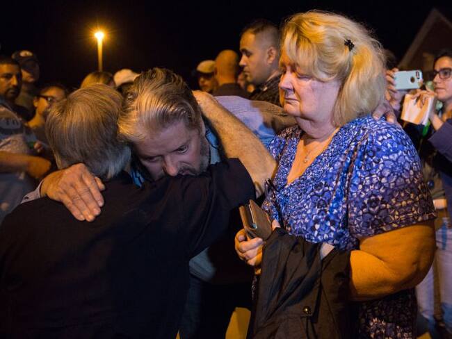 Hombre armado asesina al menos a 26 personas en una iglesia de Texas