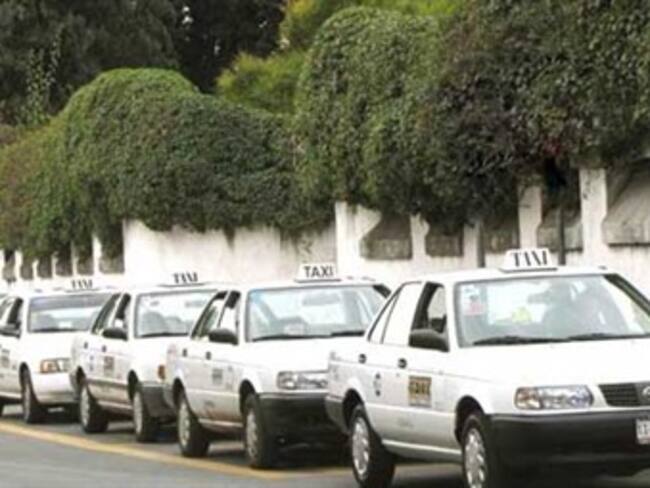 Balean sitio de taxis en Morelos