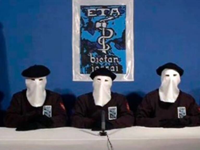 Con ETA desaparece problema más trágico de democracia: El País