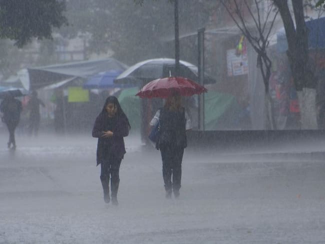 Se pronostican tormentas muy fuertes en doce entidades del país: SMN