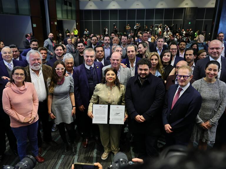 Clara Brugada presenta proyecto para CDMX llamado 'Ventanilla Única Inmobiliaria'