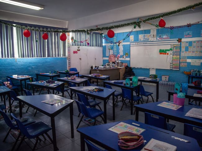 Indignación por ajuste escolar: señalan que SEP prioriza Mundial sobre educación