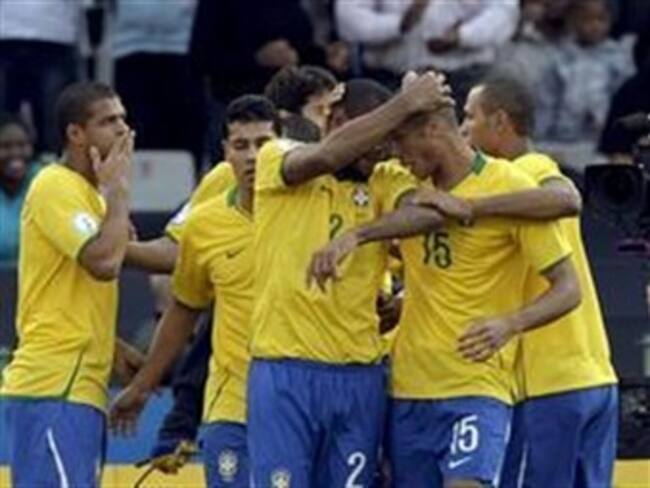 Avanza Brasil a semifinales de Confederaciones tras derrotar a EU