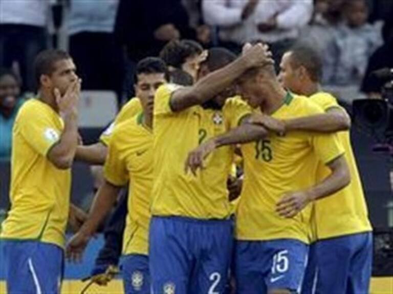 Avanza Brasil a semifinales de Confederaciones tras derrotar a EU
