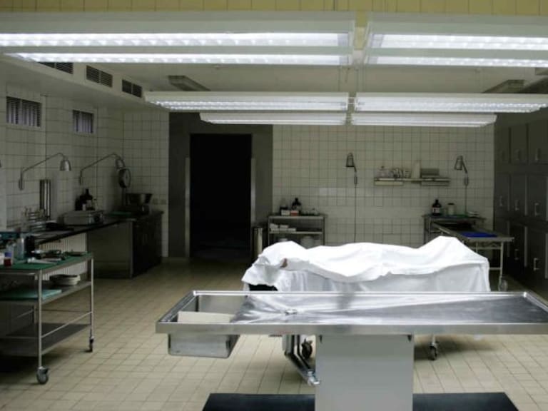 Video aterrador en morgue brasileña